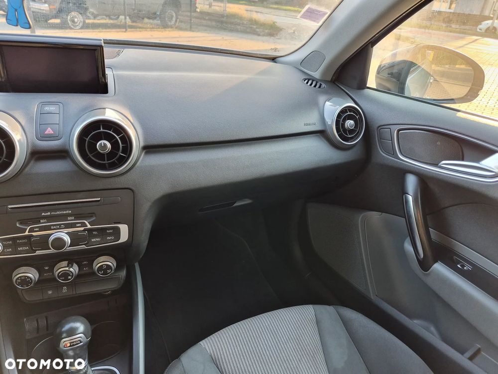 Audi A1 Sportback 1.6 TDI S tronic - 19