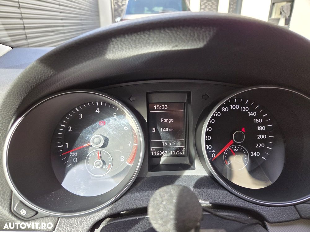 VOLKSWAGEN Golf 2012 — imagine 18