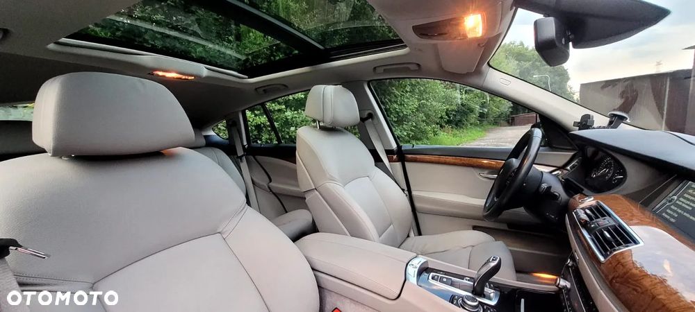 BMW 5GT 535i - 7