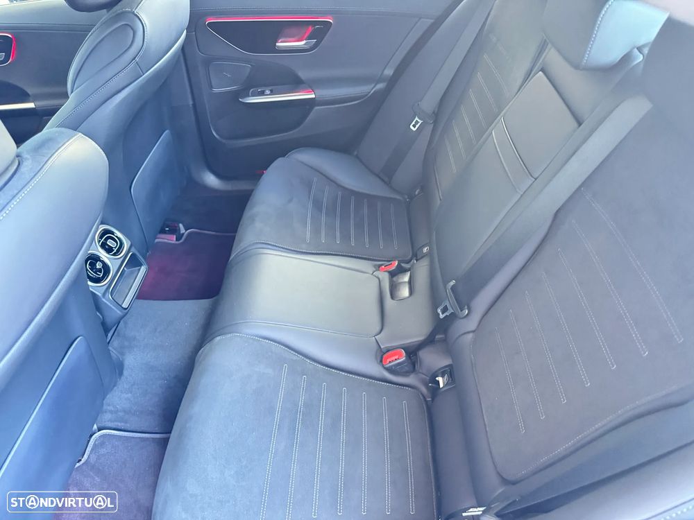 Mercedes-Benz C 300 de AMG Line - 20