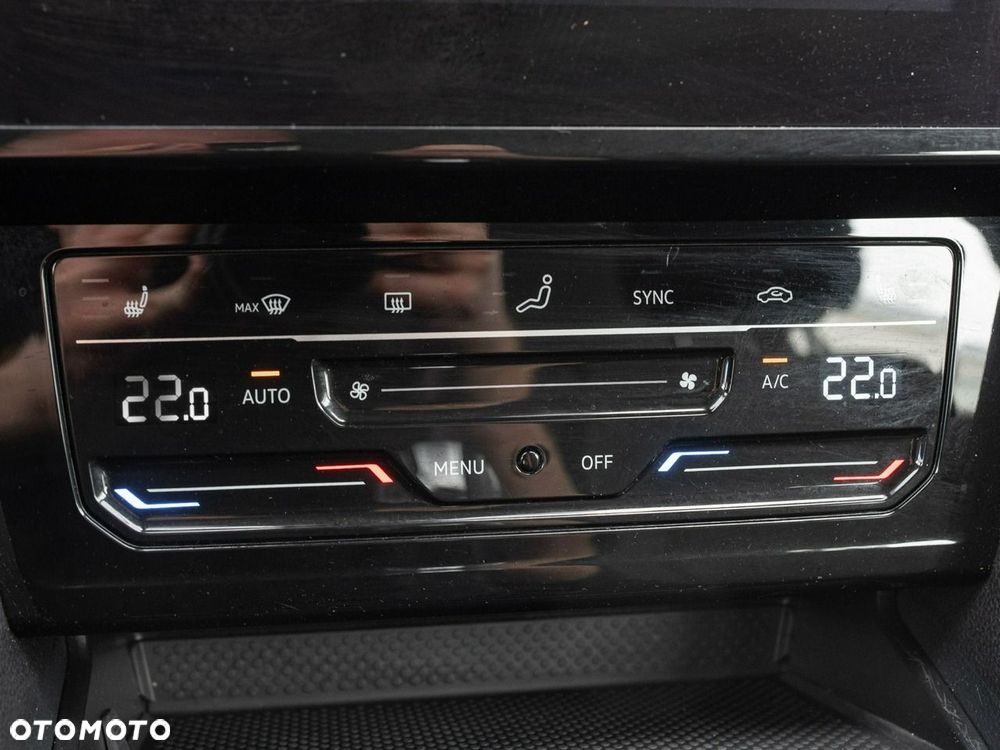 Volkswagen Passat - 17
