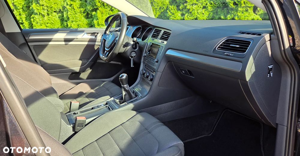 Volkswagen Golf 1.2 TSI Comfortline - 28
