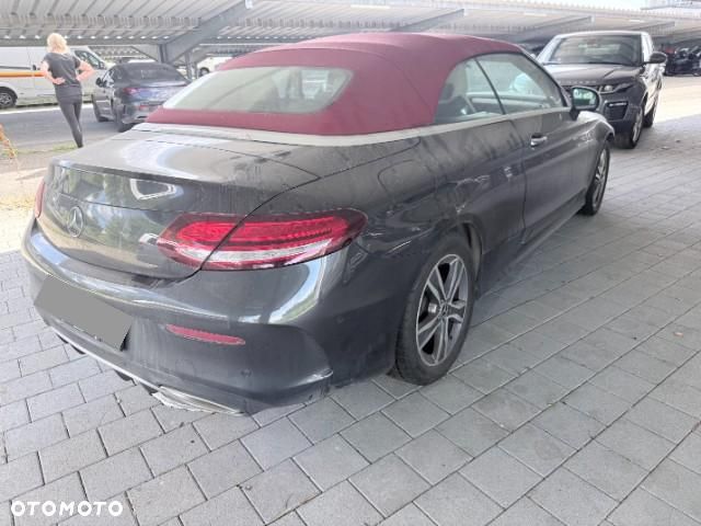 Mercedes-Benz Klasa C 200 4Matic 9G-TRONIC AMG Line Plus - 2