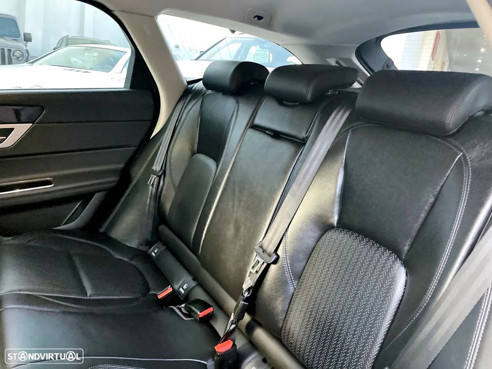 Jaguar XF Sportbrake 2.0 D Pure Aut. - 26