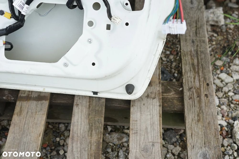 Klapa bagażnika tył Kia Rio III 5d Biała - 18