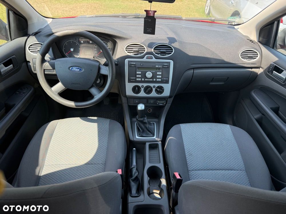 Ford Focus - 8