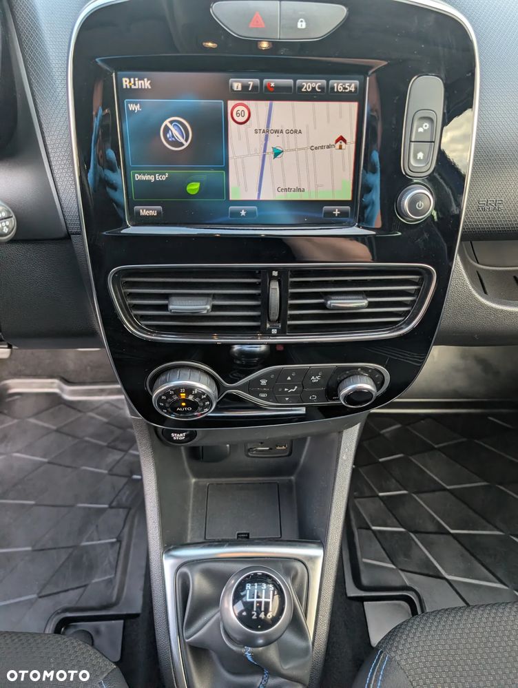 Renault Clio - 15