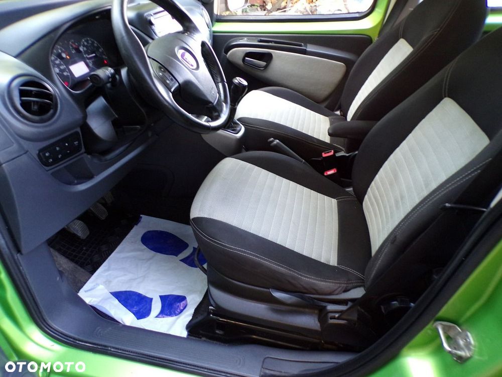 Fiat Qubo - 28