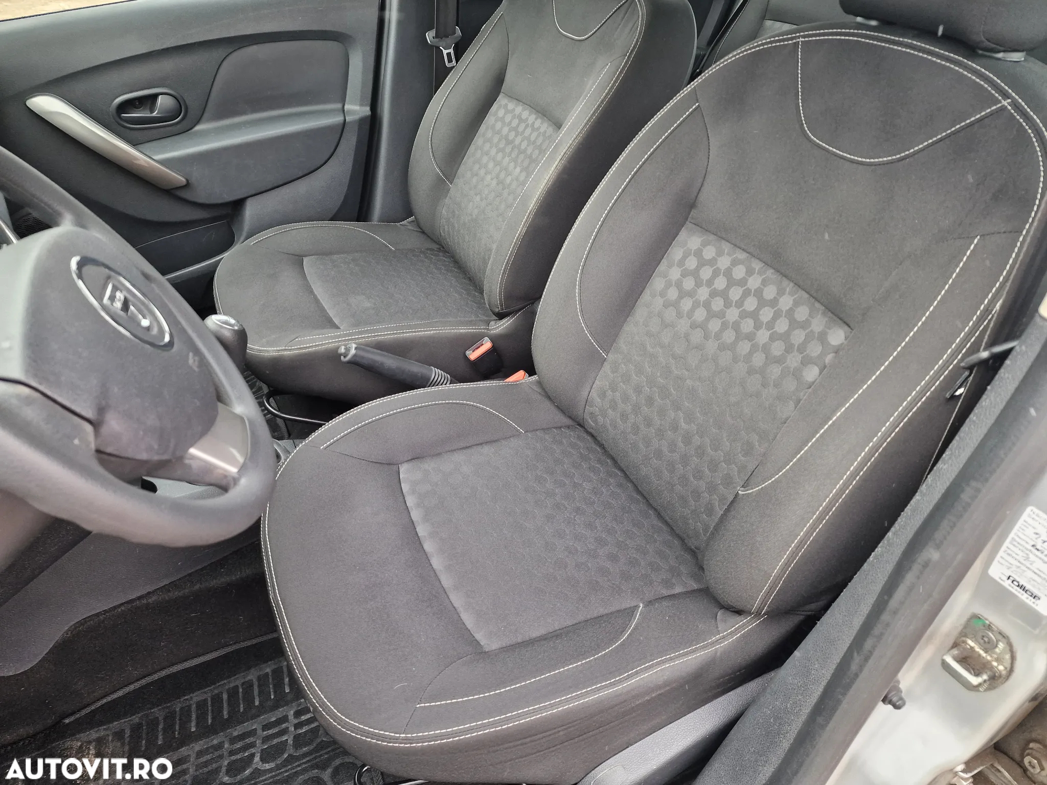 Dacia Sandero 1.5 dCI Laureate - 6