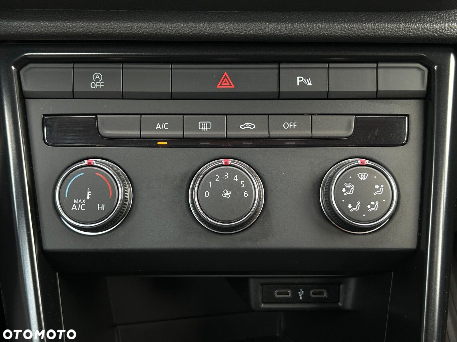 Volkswagen T-Roc 1.0 TSI - 25