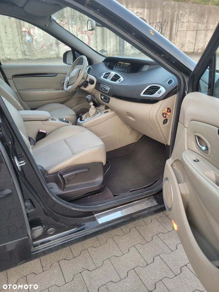 Renault Grand Scenic Gr 1.4 16V TCE Privilege - 9