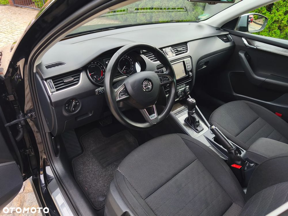 Skoda Octavia 2.0 TDI 4x4 DSG Scout - 22
