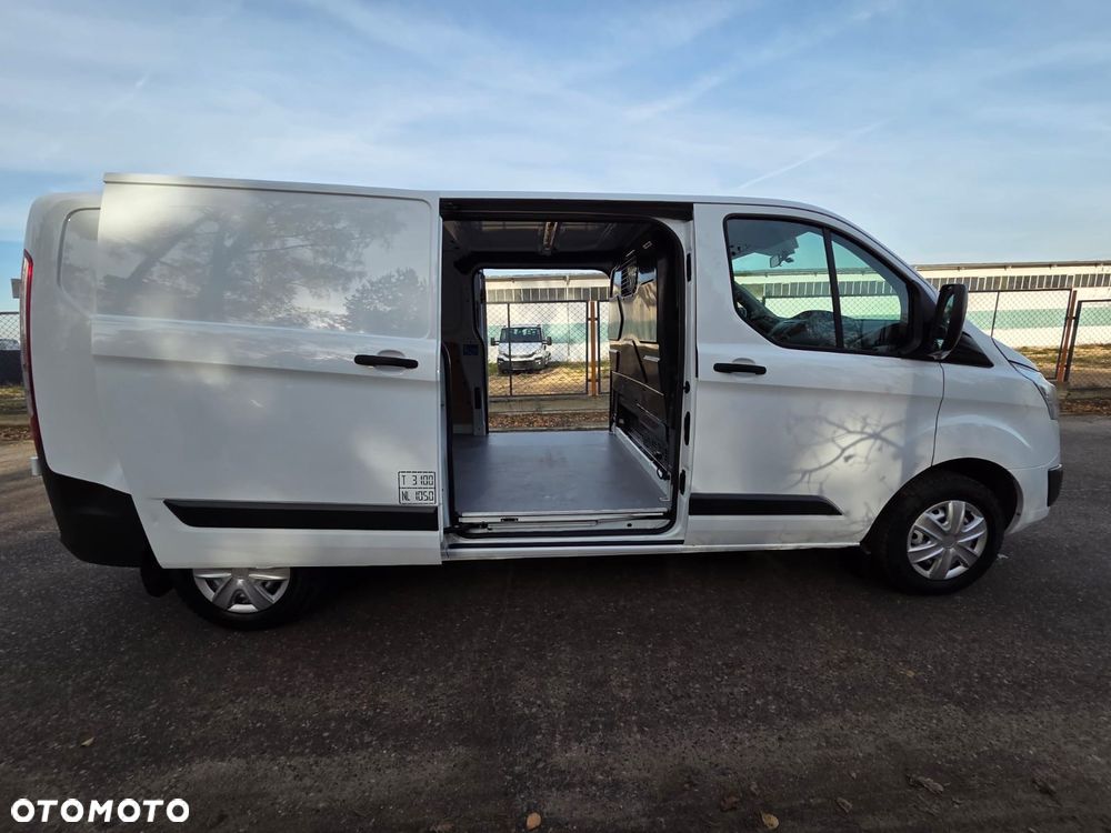 Ford Transit Custom - 10