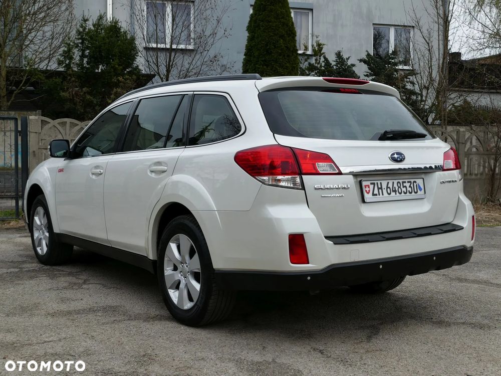Subaru Outback 2.5i Lineartronic Active - 3
