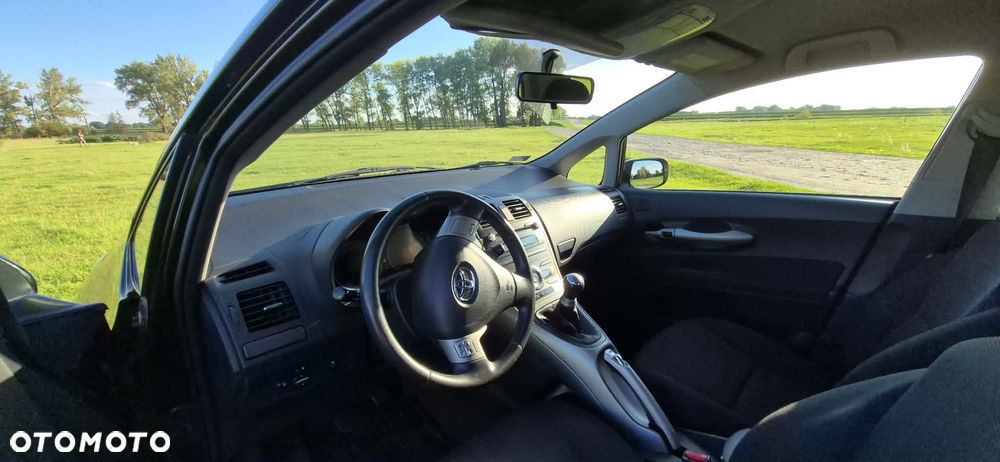 Toyota Auris 1.6 VVT-i Luna - 7