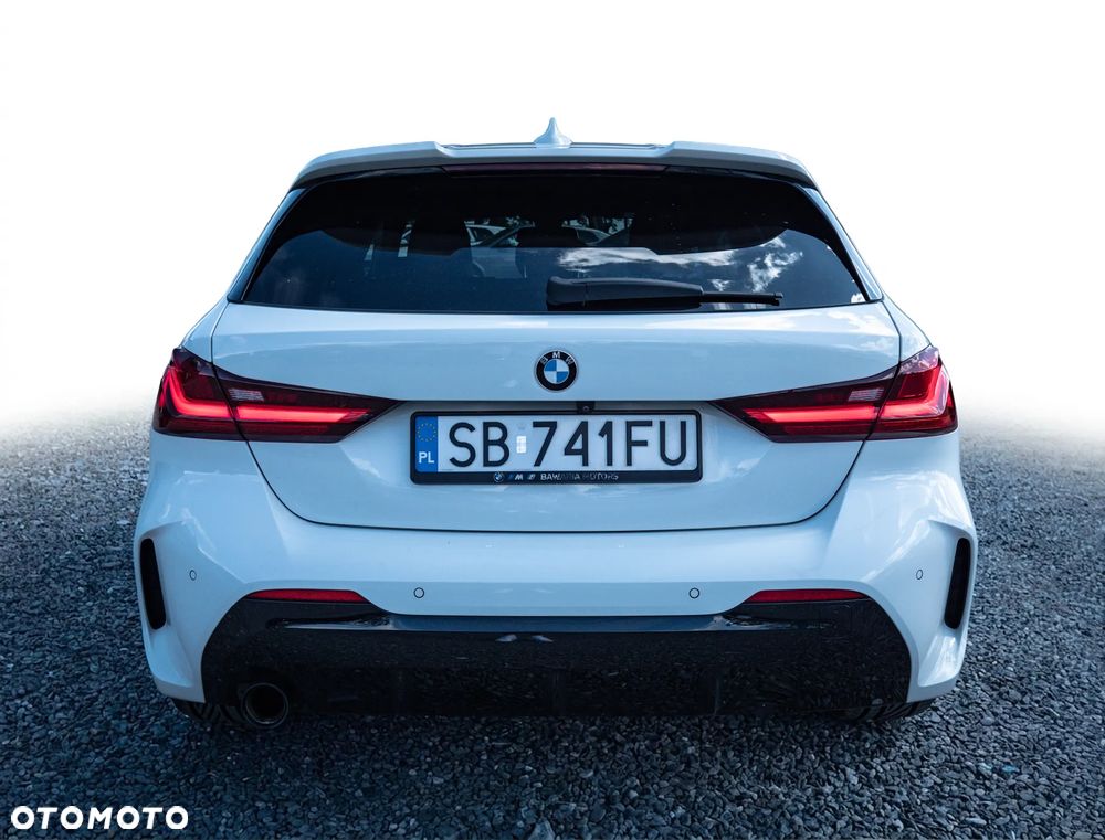 BMW Seria 1 118I M Sport 2022 photo 2