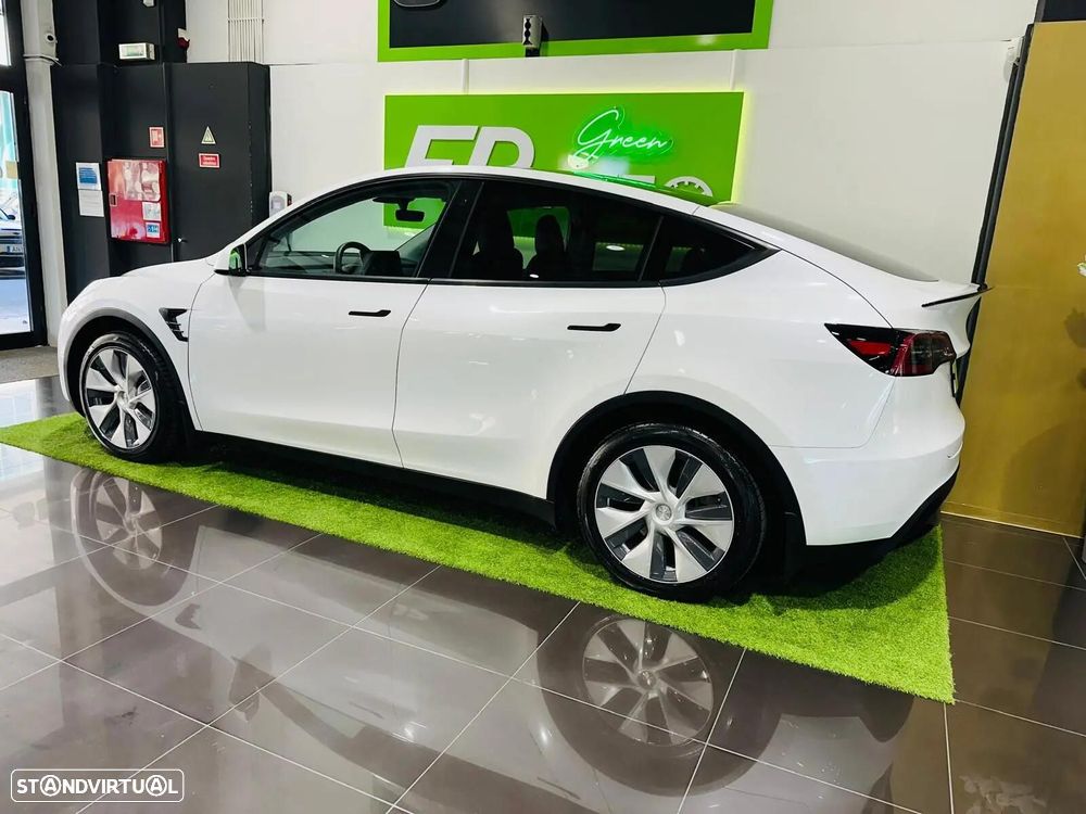 Tesla Model Y Standard - 13