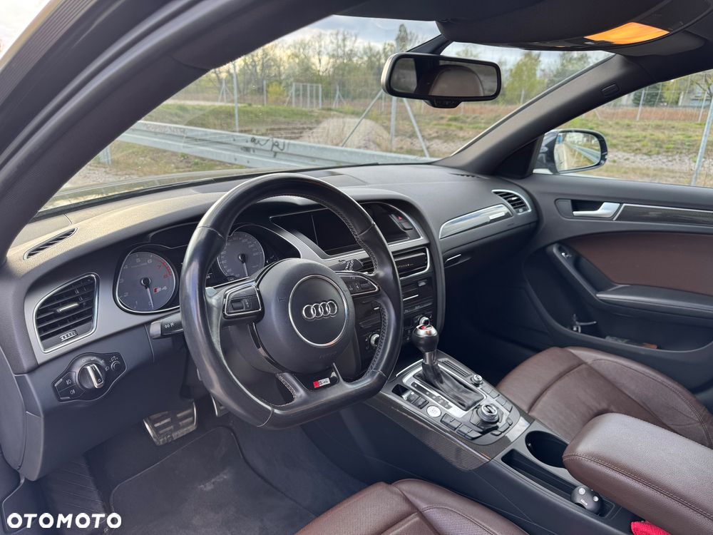 Audi S4 Avant S tronic - 9