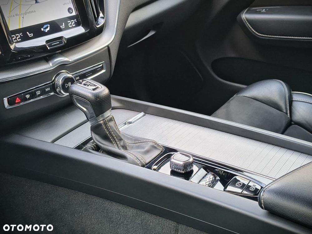 Volvo XC 60 - 24