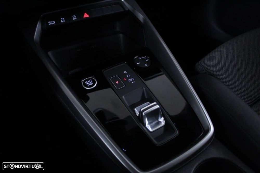 Audi A3 Sportback 30 TFSI Advanced S tronic - 34