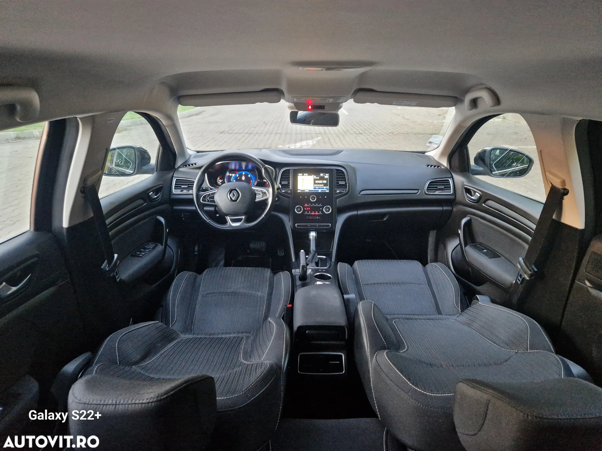 Renault Megane BLUE dCi EDC Limited - 8