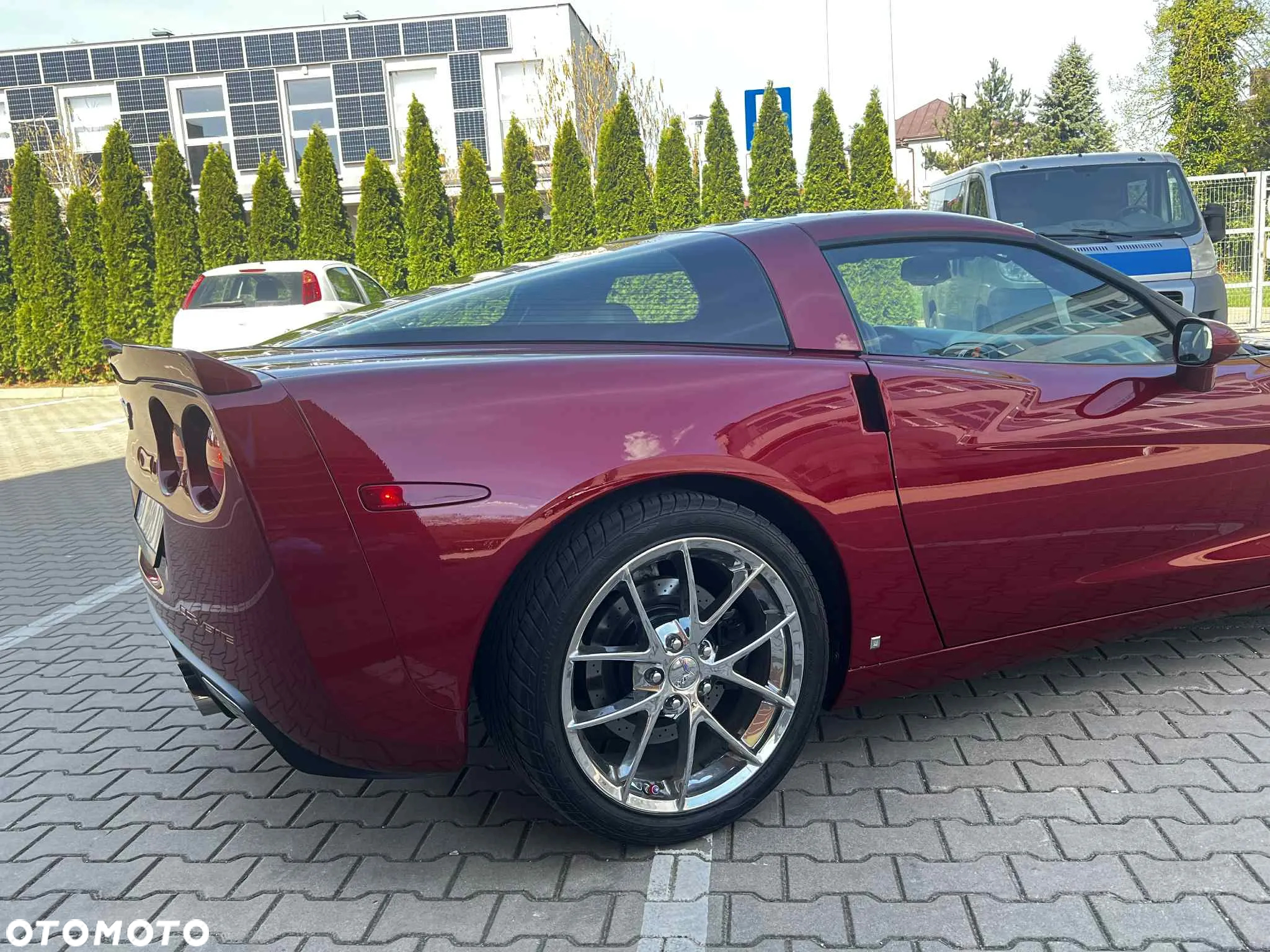 Chevrolet Corvette - 5
