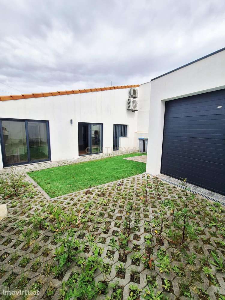 Moradia T3 Totalmente Remodelada na Madalena - V.N. Gaia - Grande imagem: 2/38