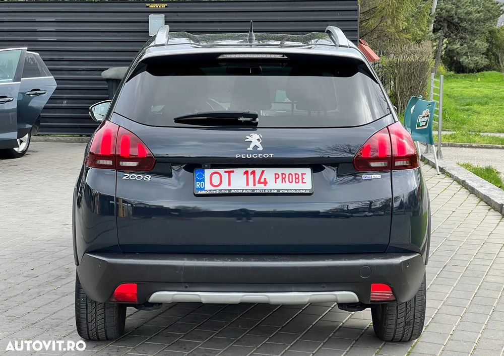 Peugeot 2008 1.2 PureTech Turbo S&S Allure - 9