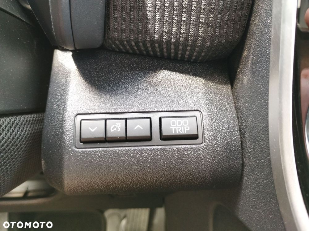 Toyota bZ4X 71.4kWh Executive - 28