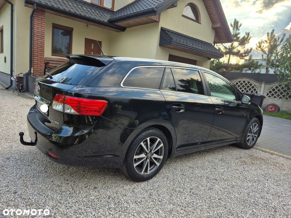 Toyota Avensis 1.8 Premium - 6