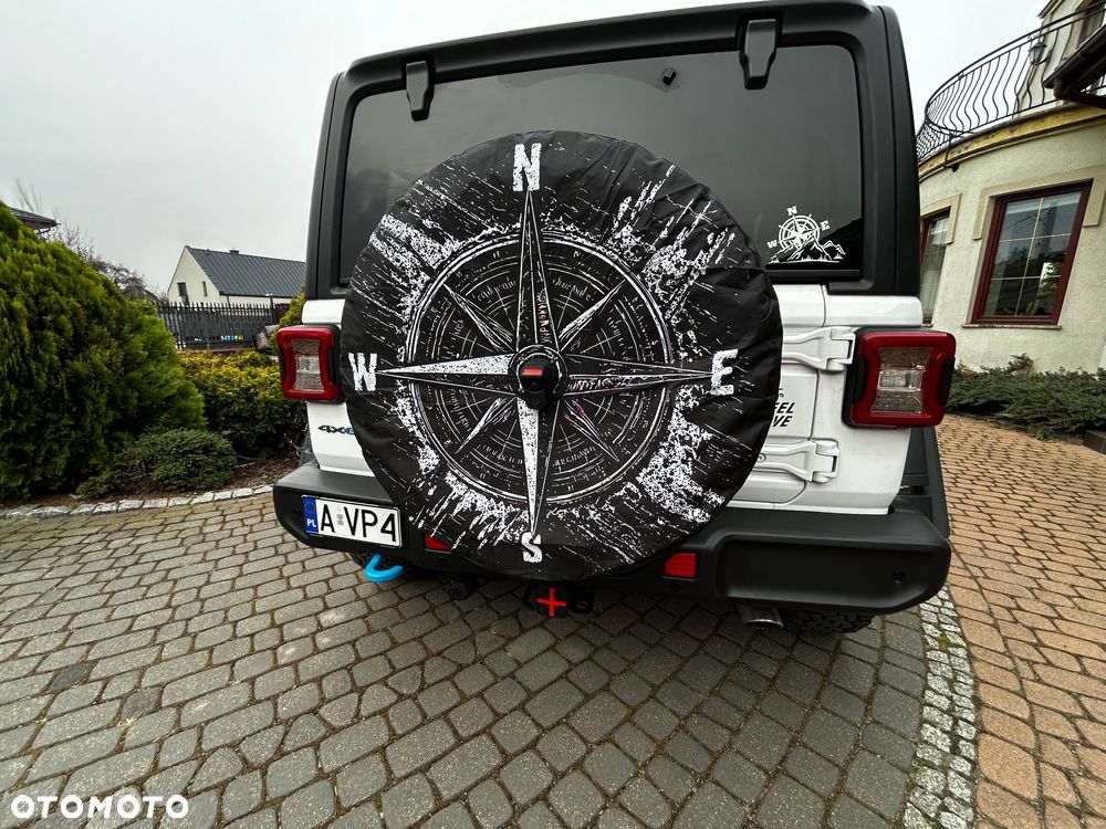 Jeep Wrangler - 4