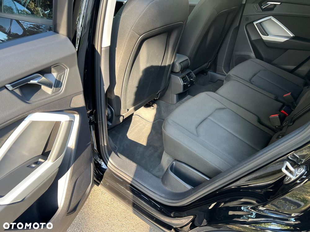 Audi Q3 35 TDI S tronic - 16