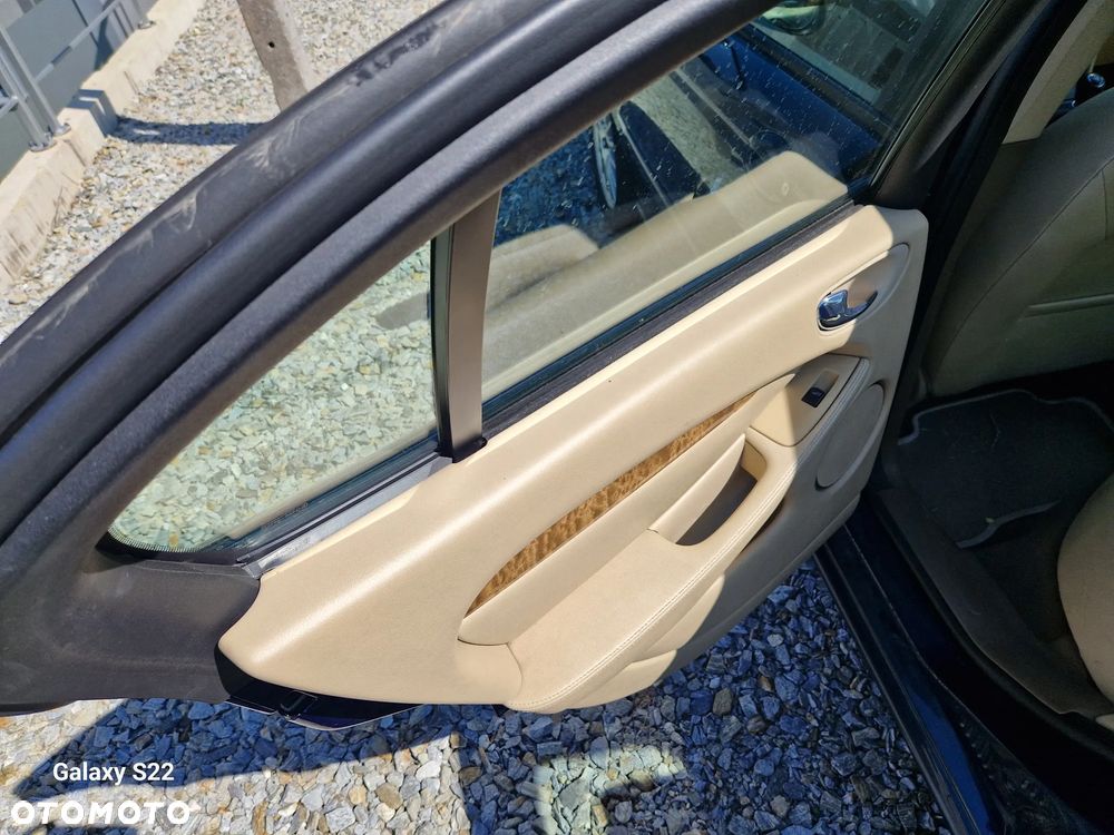 Jaguar X-Type 2.0 - 12