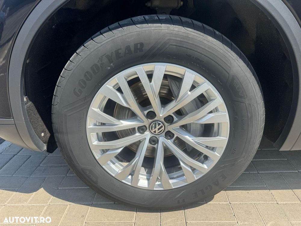 Volkswagen Touareg V6 TDI Elegance - 27