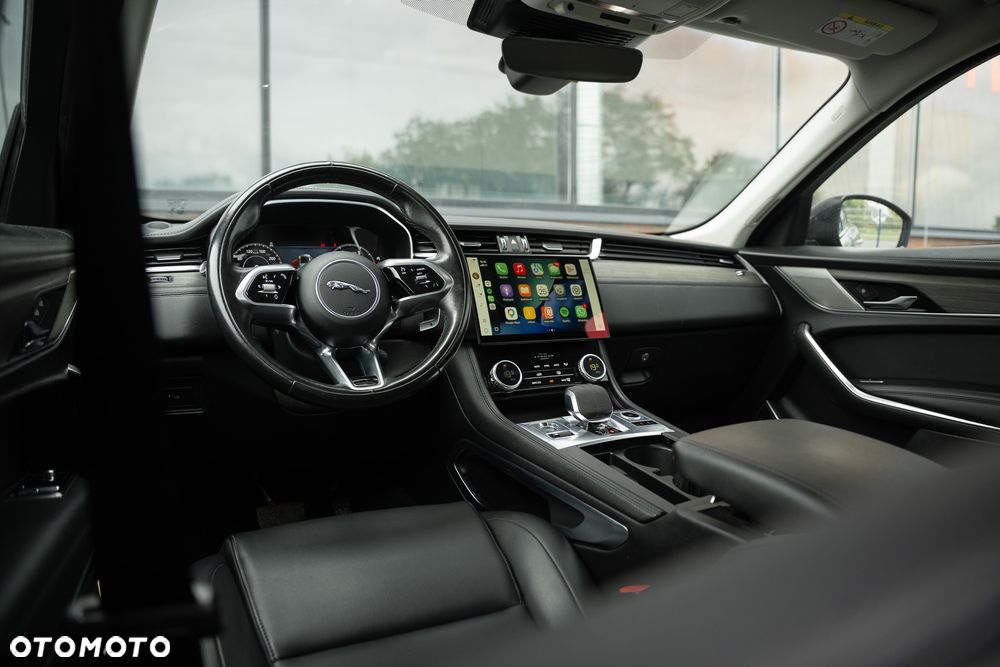Jaguar F-Pace D200 AWD R-Dynamic HSE - 28