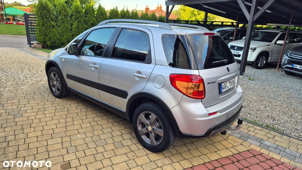 Suzuki SX4 1.6 VVT 4x4 Style - 11