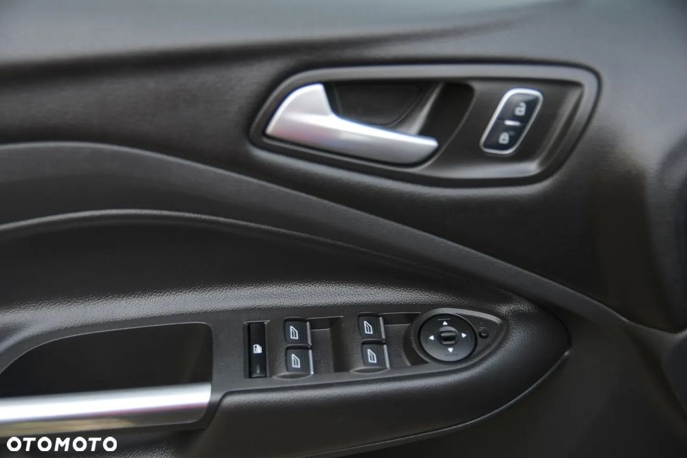 Ford Kuga 1.5 TDCi 2x4 Trend - 32