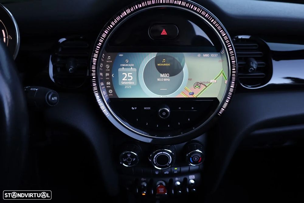 MINI Cabrio Cooper Auto - 31