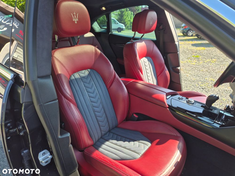Maserati Levante Q4 GranLusso - 20