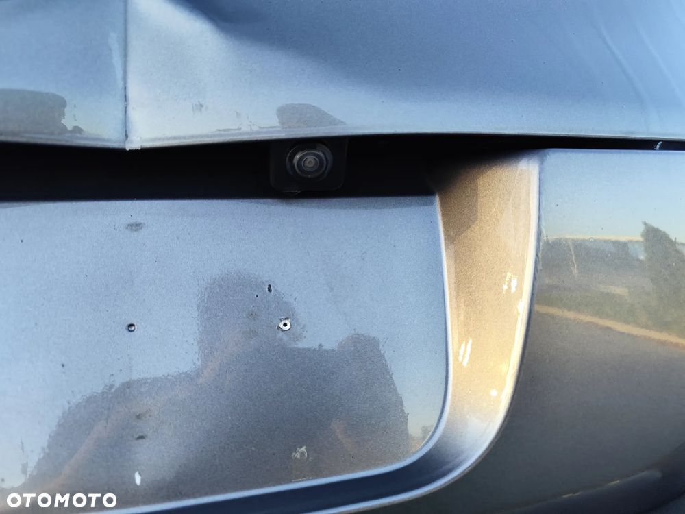Citroën C3 BlueHDi 100 S&S SHINE PACK - 16