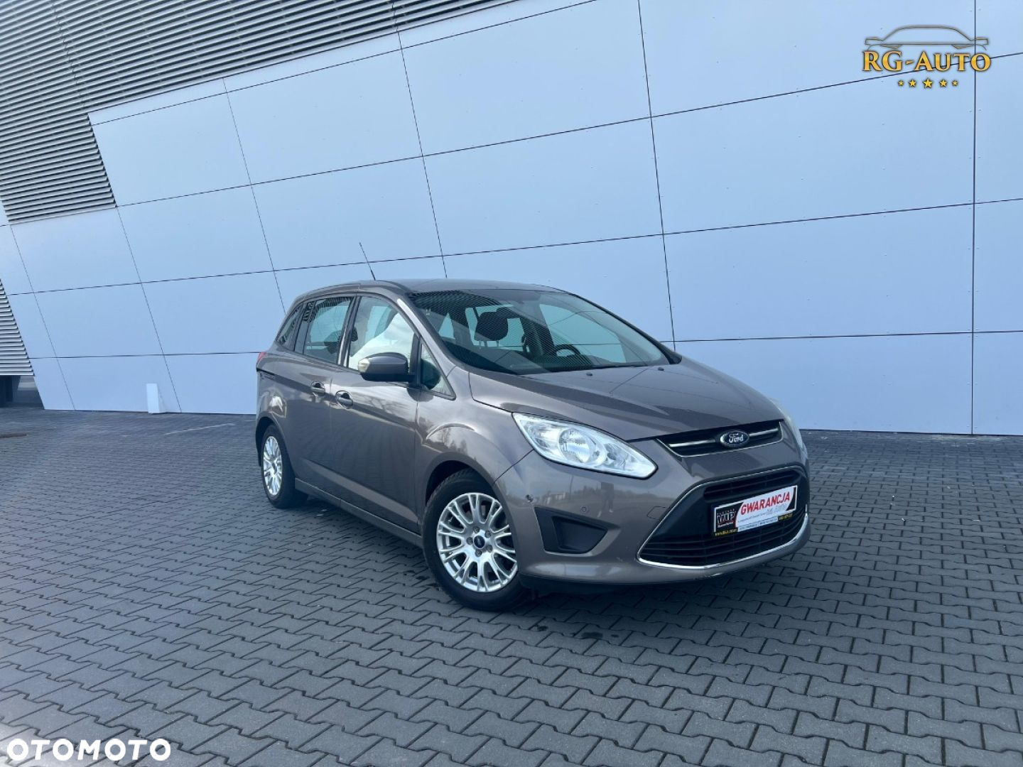 Ford Grand C-MAX - 23