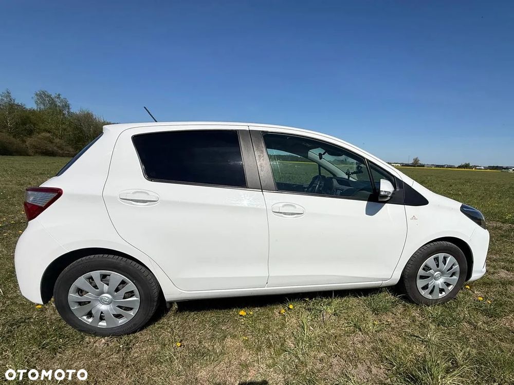 Toyota Yaris - 8