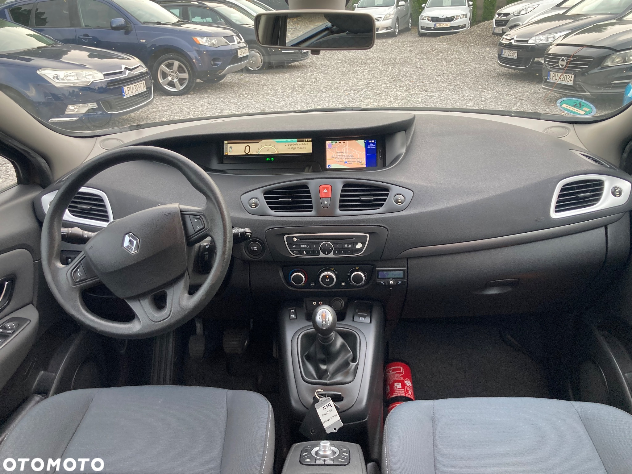 Renault Scenic 1.6 16V 110 Authentique - 12