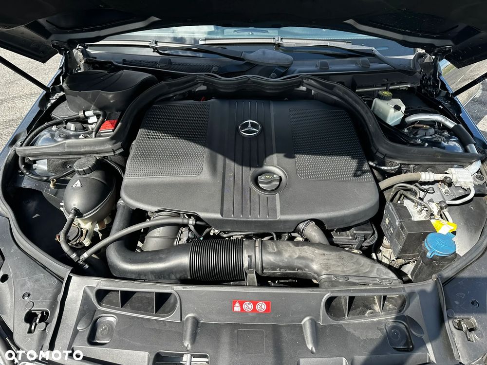 Mercedes-Benz Klasa C 200 CDI DPF Automatik BlueEFFICIENCY Avantgarde - 32
