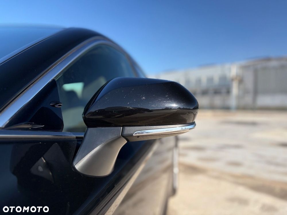 Toyota Camry - 5