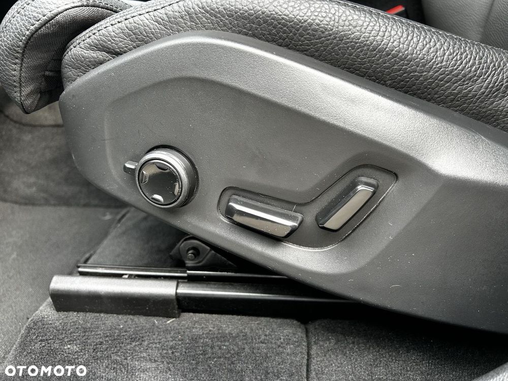 Volvo XC 60 - 18