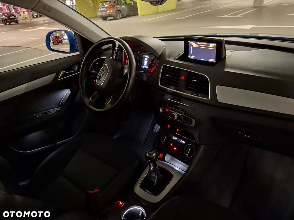 Audi Q3 2.0 TDI sport - 4