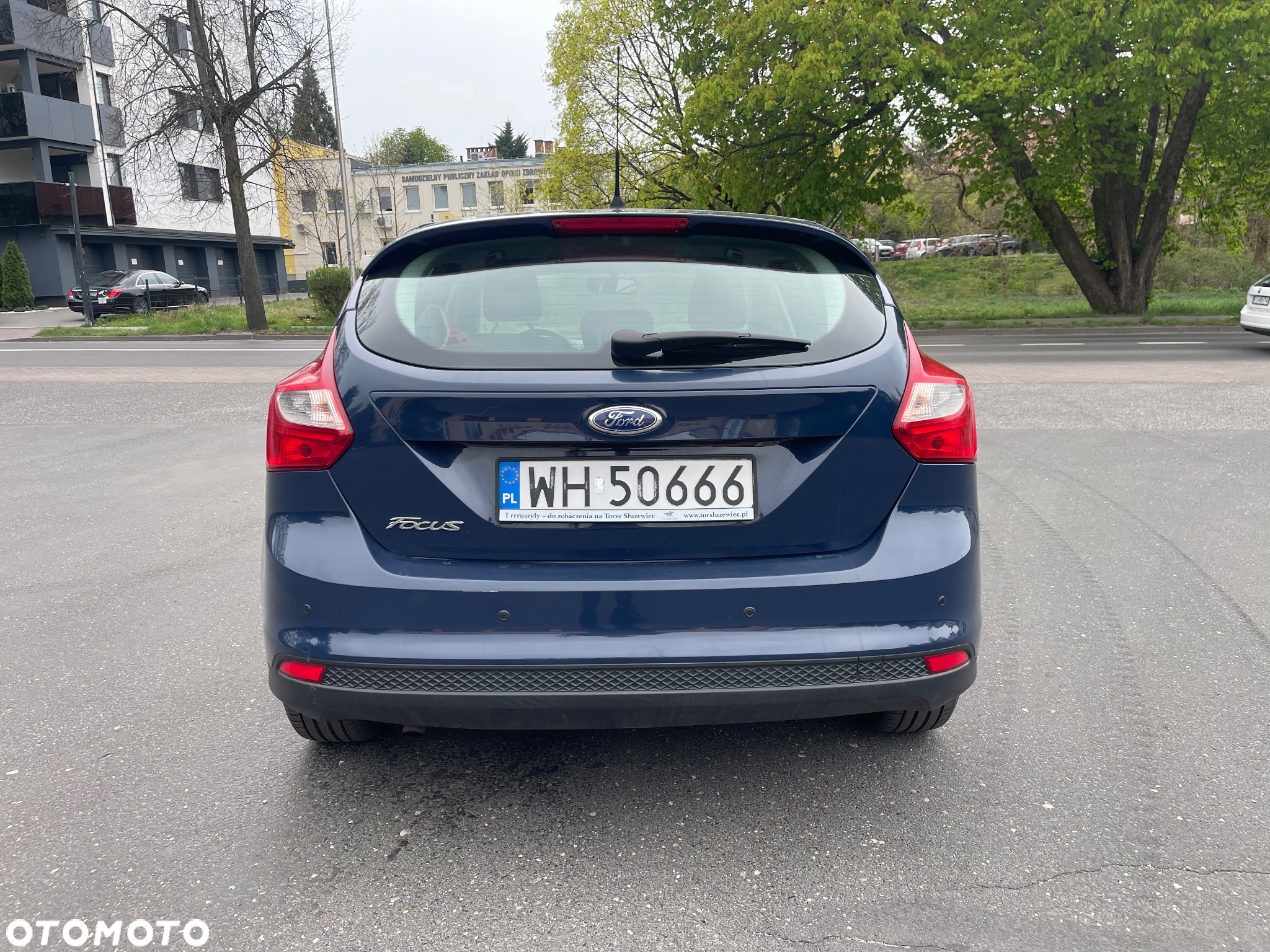 Ford Focus 1.6 Ambiente - 4