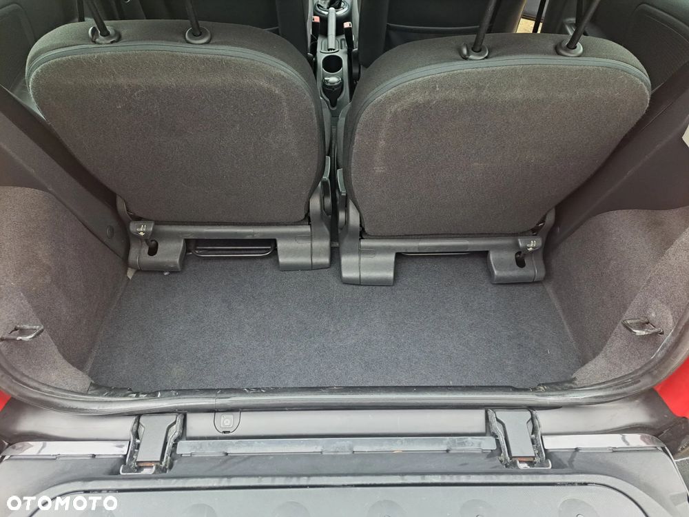 Citroën C2 1.4 VTR - 11