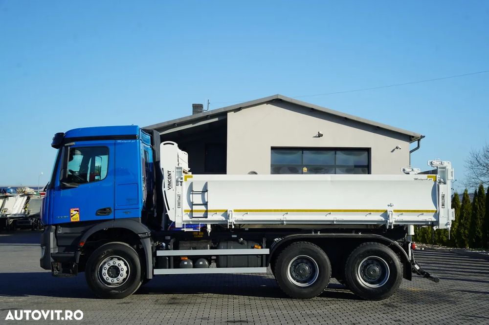 Mercedes-Benz AROCS 3336 / 6x4 / BASCULABILĂ PE 3 PĂRȚI - 5,2 M / 2x OBOANE LATERALE CU ACȚIONARE HIDRAULICĂ / CUTIE DE VITEZE AUTOMATĂ / EURO 6 - 14